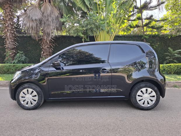 Volkswagen Up 2017 Black