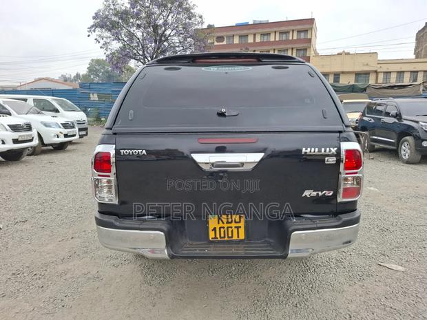 Toyota Hilux 2017 Black