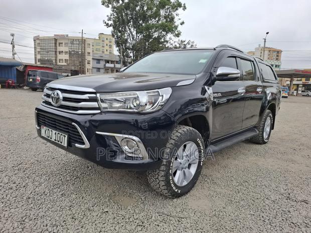 Toyota Hilux 2017 Black