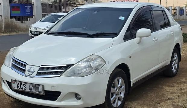 Nissan Tiida 2010 White