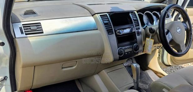 Nissan Tiida 2010 White