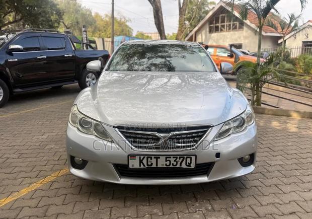 Toyota Mark X 2011 Silver