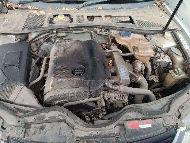 Volkswagen Passat 2000 Silver
