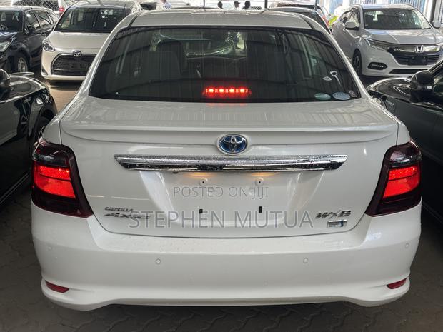 Toyota Axio 1.5 Hybrid 2WD 2019 White