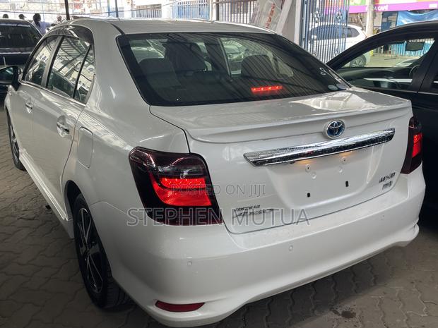 Toyota Axio 1.5 Hybrid 2WD 2019 White