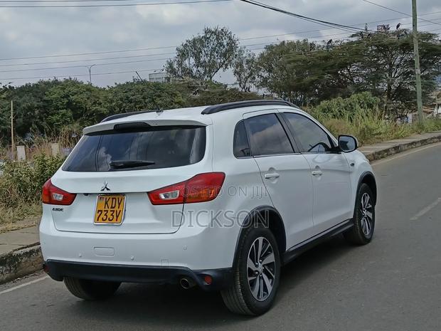 Mitsubishi RVR 2016 White