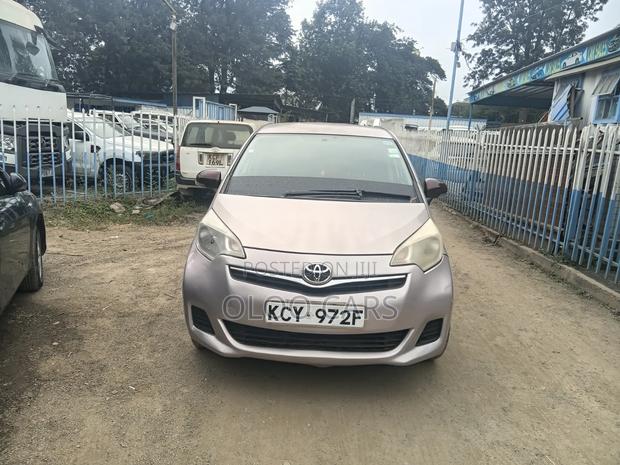 Toyota Ractis 2013 Burgundy