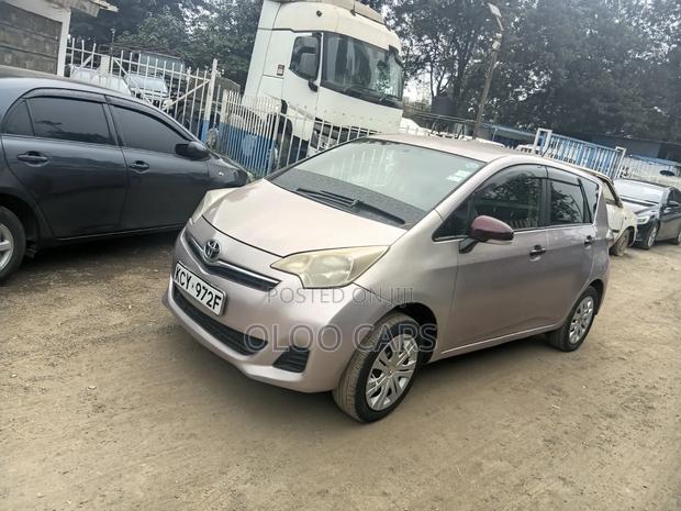 Toyota Ractis 2013 Burgundy