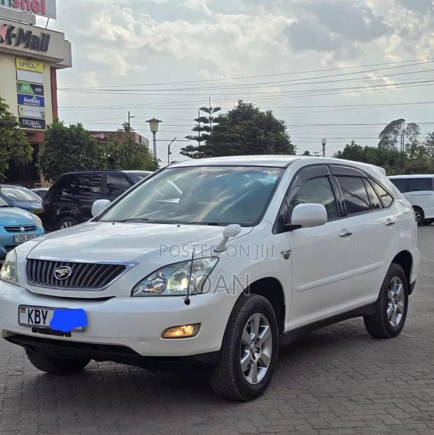 Toyota Harrier 2007 White