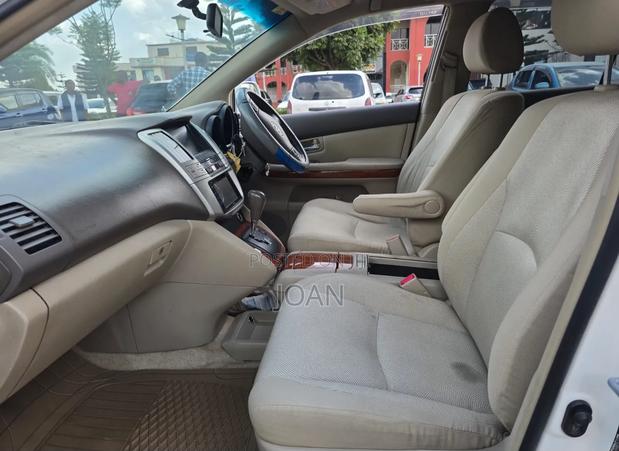 Toyota Harrier 2007 White