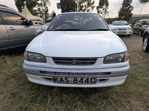 Toyota Corolla 1998 Off white