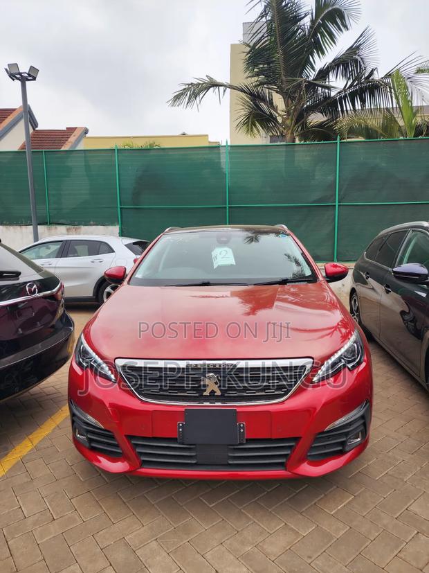 Peugeot 308 2019 Red