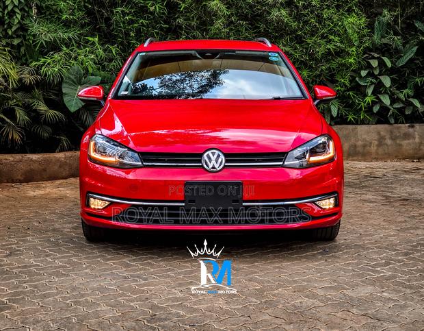 Volkswagen Golf Variant 2019 Red