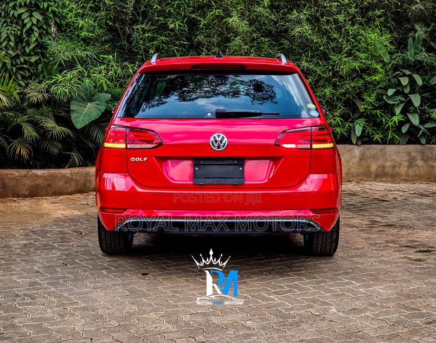 Volkswagen Golf Variant 2019 Red