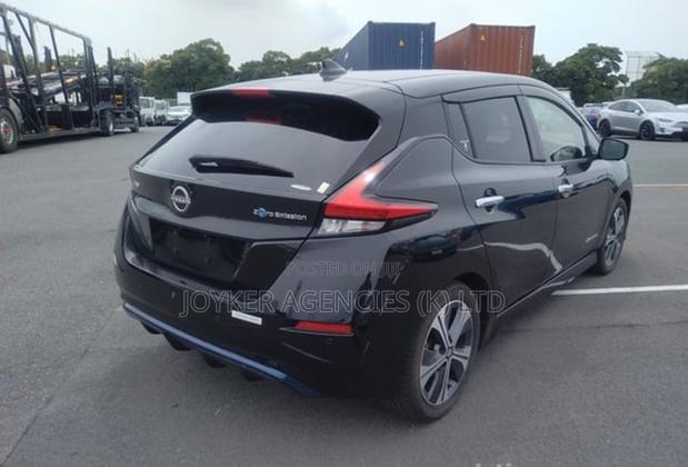 Nissan Leaf 2021 Black