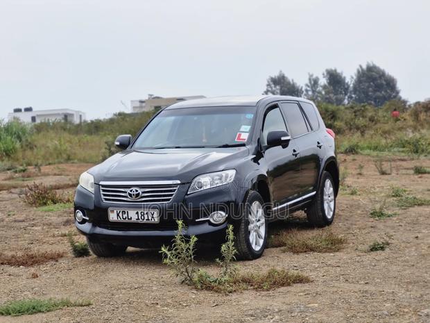 Toyota Vanguard 2010 Black
