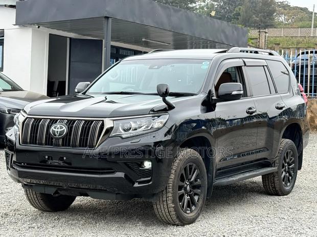 Toyota Land Cruiser Prado 2021 Black