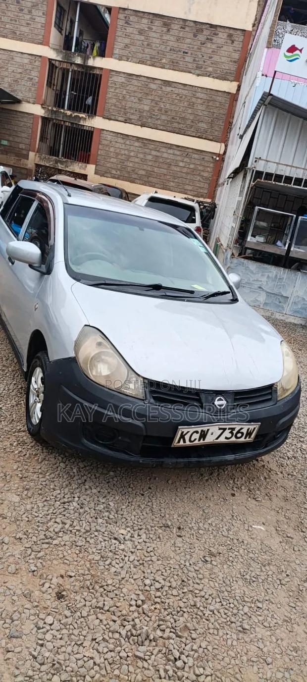 Nissan Advan 2012 Silver