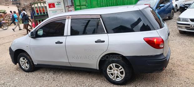 Nissan Advan 2012 Silver