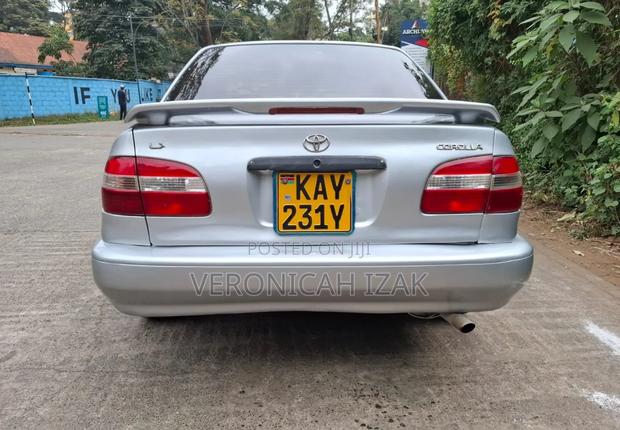 Toyota Corolla 1996 Silver