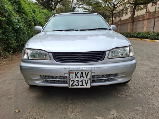 Toyota Corolla 1996 Silver