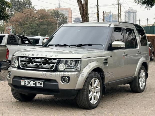 Land Rover Discovery 2015 Silver