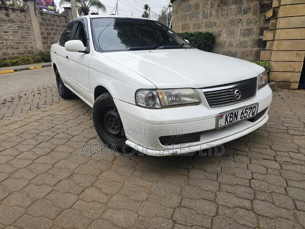 Nissan Bluebird 2002 White