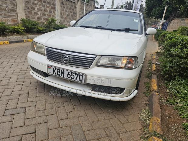 Nissan Bluebird 2002 White