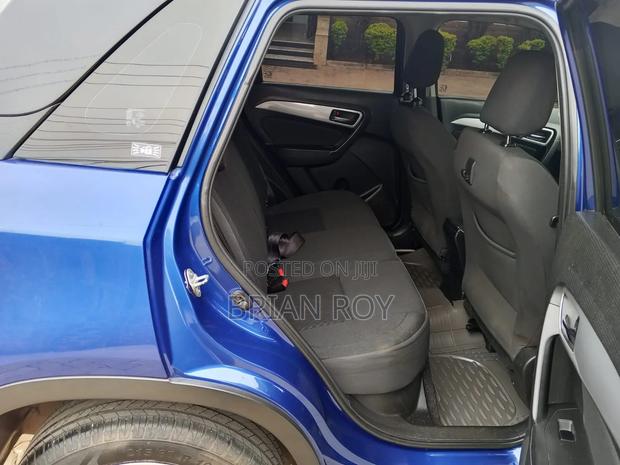 Suzuki Vitara 2021 Blue