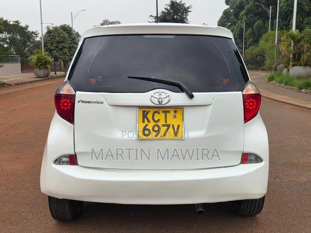 Toyota Ractis 2012 White