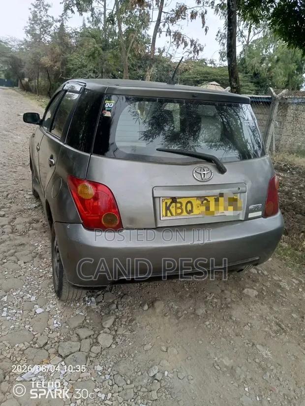 Toyota IST 2006 Gray