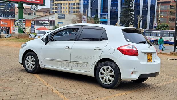Toyota Auris 2012 White