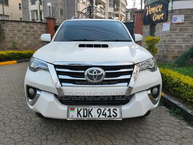 Toyota Fortuner 2015 White