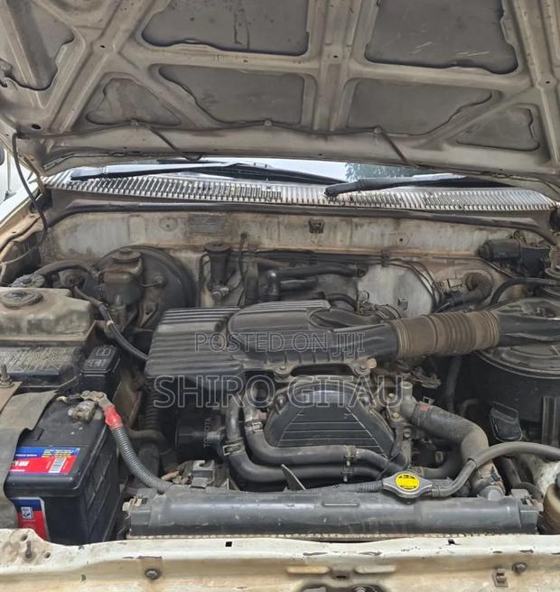 Toyota Hilux 2.5 Cab 2005 Silver