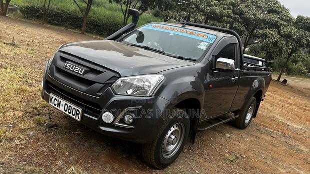Isuzu D-MAX 2019 Gray