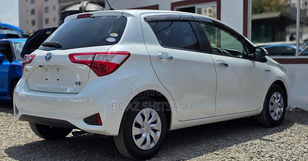 Toyota Vitz 2019 White