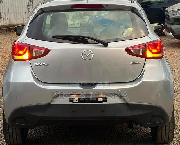 Mazda Demio 2019 Gray