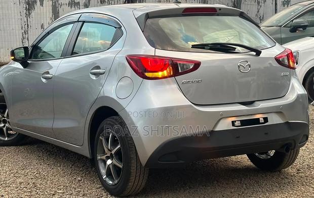 Mazda Demio 2019 Gray