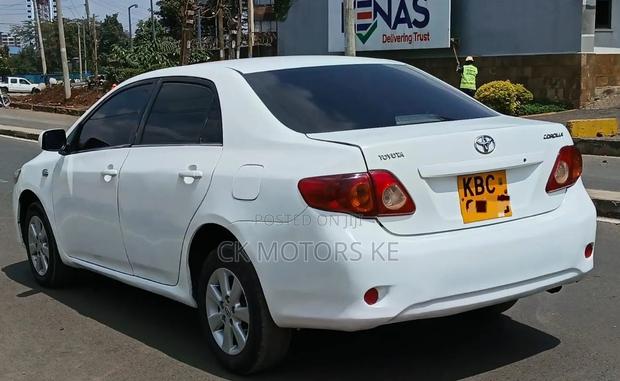 Toyota Corolla 2008 White