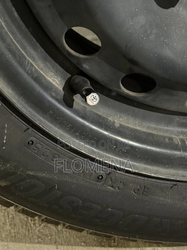 Toyota Passo 1.0 AWD 2019 Silver