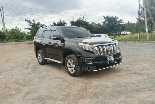Toyota Land Cruiser Prado 2011 Black