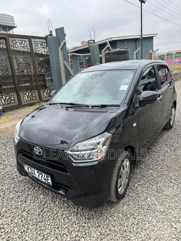 Toyota Pixis 2018 Black