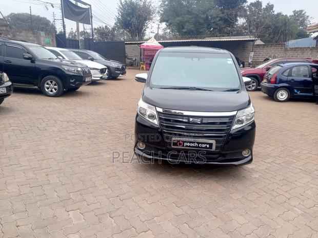 Toyota Noah 2017 Black