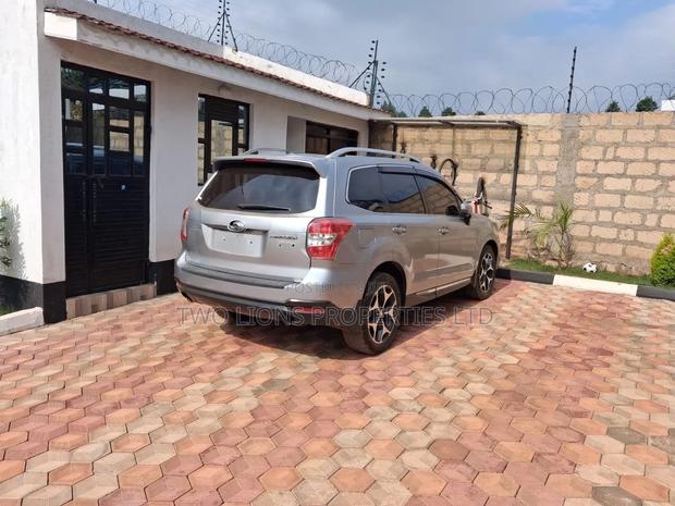 Subaru Forester 2016 Silver