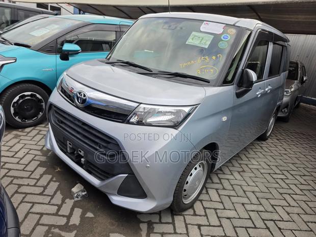 Toyota Tank 2019 Silver