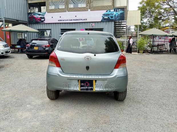 Toyota Vitz 2009 Green