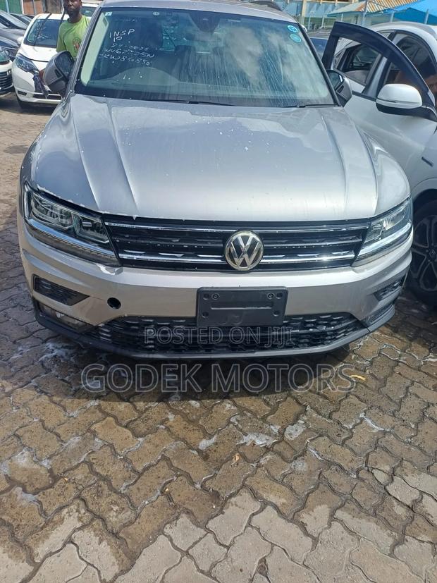 Volkswagen Tiguan 2019 Silver