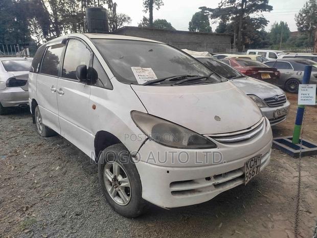 Toyota Estima 2001 White