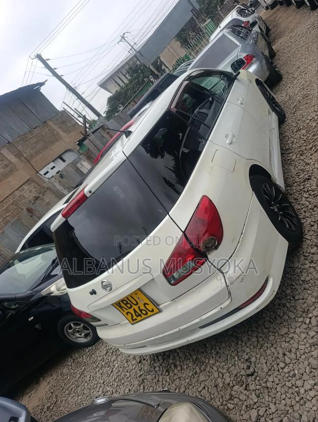 Nissan Wingroad 2005 White