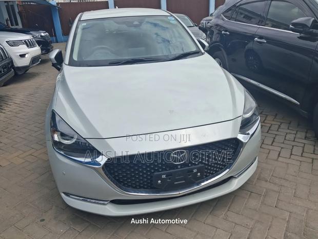 Mazda 2 2019